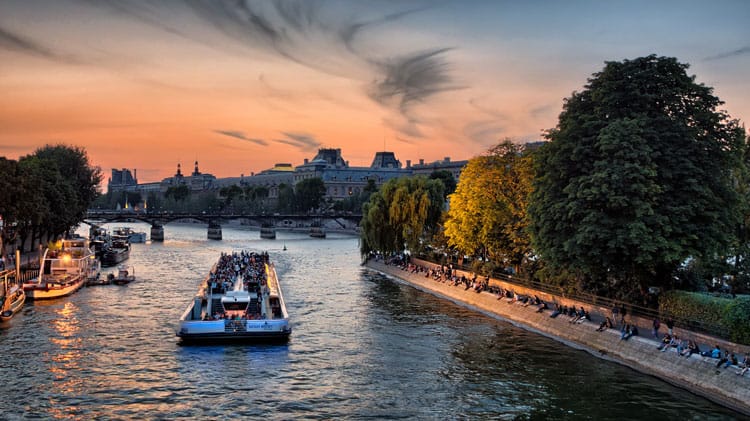 Cruise along the River Seine for an evening event