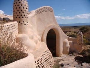 Earthship Houses: Overnight Stay in the Sustainable Homes of Taos