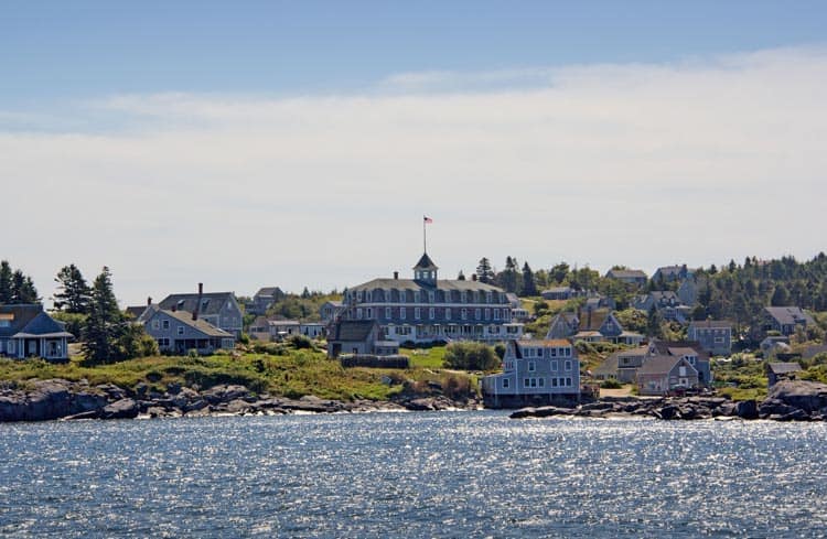 The Island Inn is a perfect artistic getaway on the shores of Maine. Photo courtesy of Stephen Rubicam