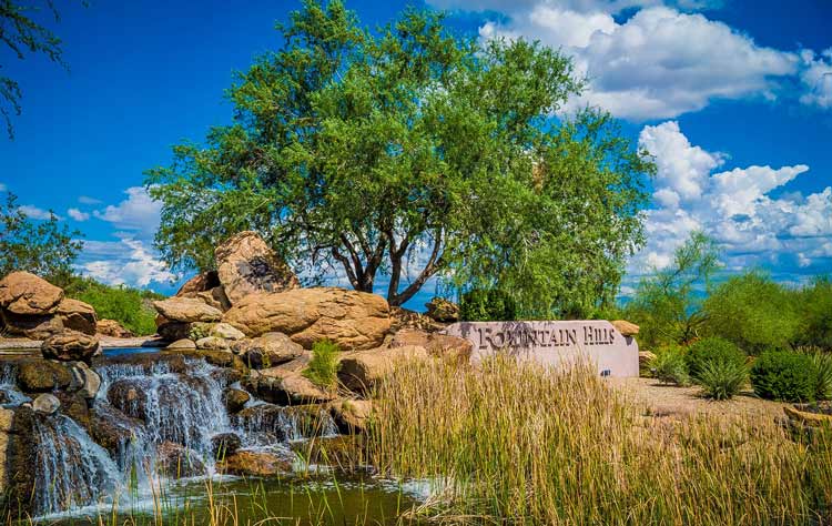 Fountain Hills gateway at Palisades and Shea Boulevards