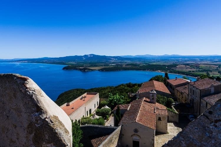 Beaches in Tuscany: Golfo di Barattidi 