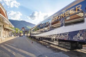 Rocky Mountaineer Launches Luxury Rail Journey in the USA: Rockies to Red Rocks