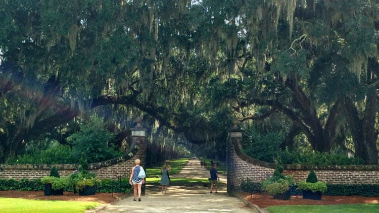 South Carolina Plantations. Gates of the serpentine brick fence