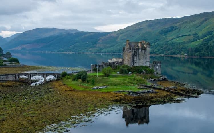 Castle in Kyle of Lochalsh, Scotland. Photo by Callam Barnes.