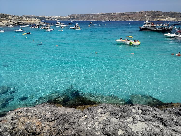 Arriving the blue lagoon. Photo by Thomas Später