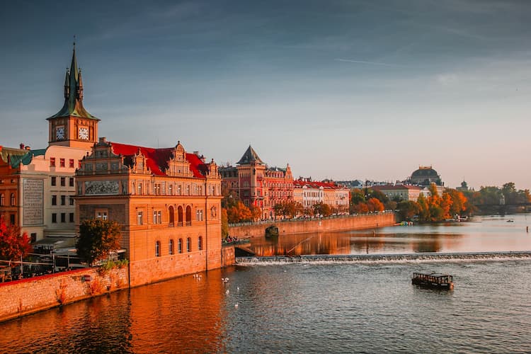 Boat on the Water at Sunset, Prague. Photo by Rodrigo Ardilha