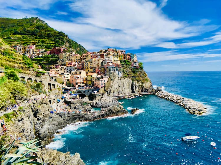 Cinque Terre, Italia.  Foto oleh Mike Swigunski