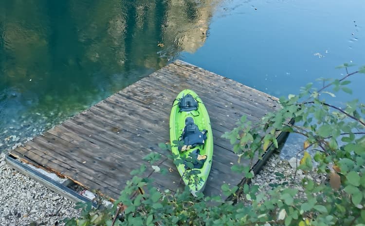 Kayak docking platform. Photo by Thomas Später