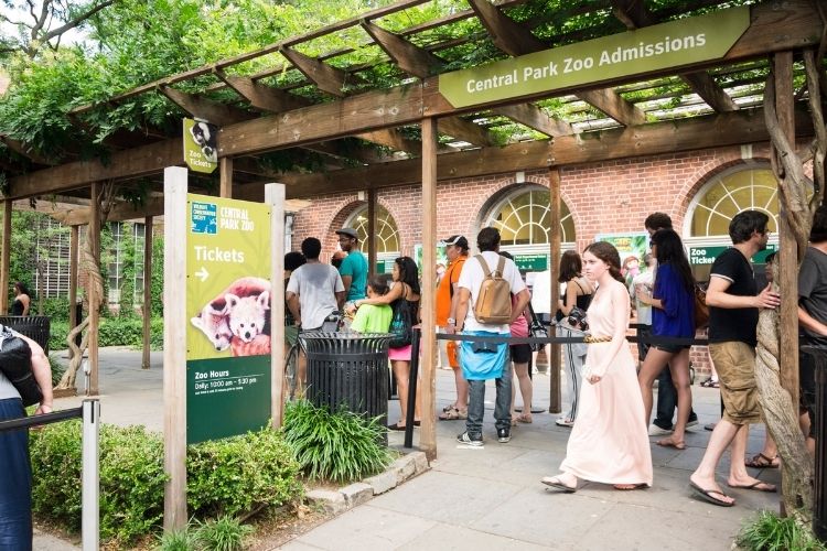 Pintu masuk Kebun Binatang Central Park