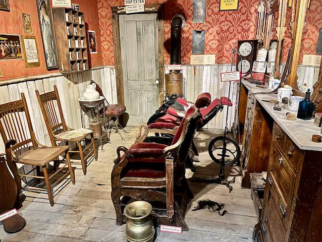 Vintage barber shop. Photo by Claudia Carbone