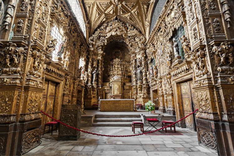 Interior of Santa Clara Mannerist Church