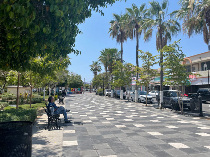 An afternoon walk in La Paz, Mexico