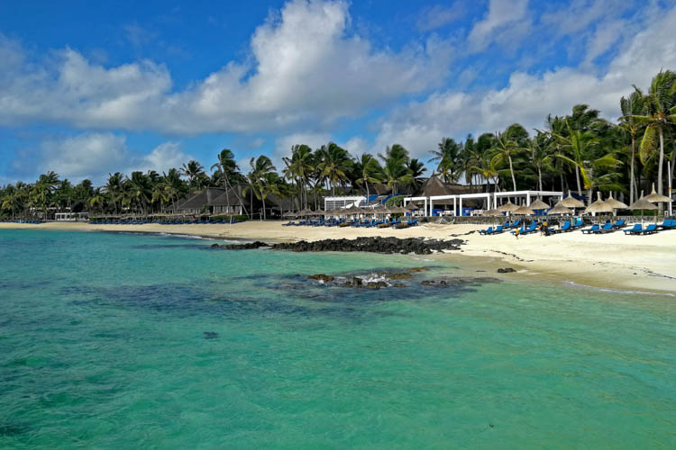 Constance Belle Mare Plage beach