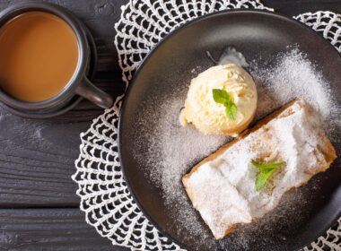 Coffee and strudel in Vienna. Photo by iStock