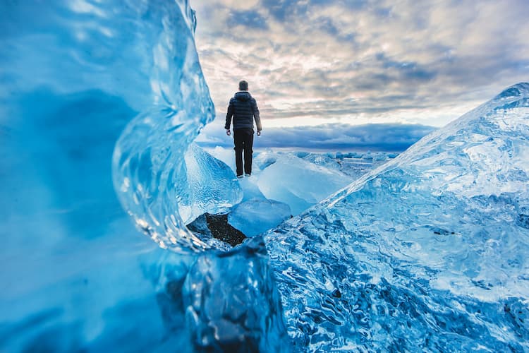 Jökulsárlón, Iceland. Photo by Joshua Earle, Unsplash