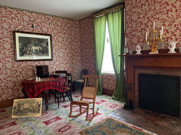 Parlor in Lincoln's Home