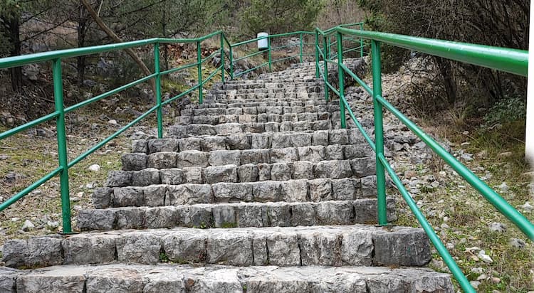 Stairs leading down to Kravica Waterfalls. Photo by Thomas Später