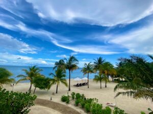 Belize Creates a Buzz – Sirenian Bay Resort Celebrates Nature and Chocolate