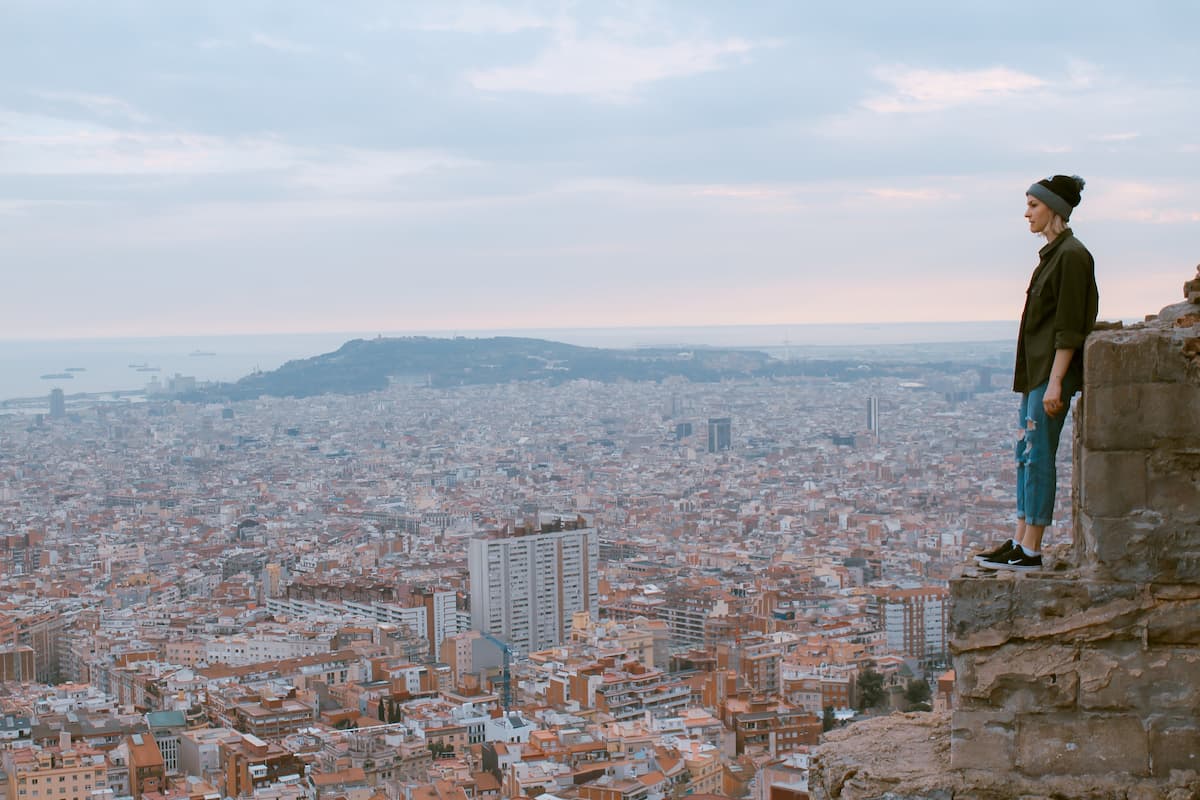 Barcelona, Spain. Photo by Toa Heftiba, Unsplash