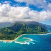 Kauaʻi’s Na Pali Coast: towering cliffs and turquoise waters. Photo by ademyan from Getty Images Pro via Canva