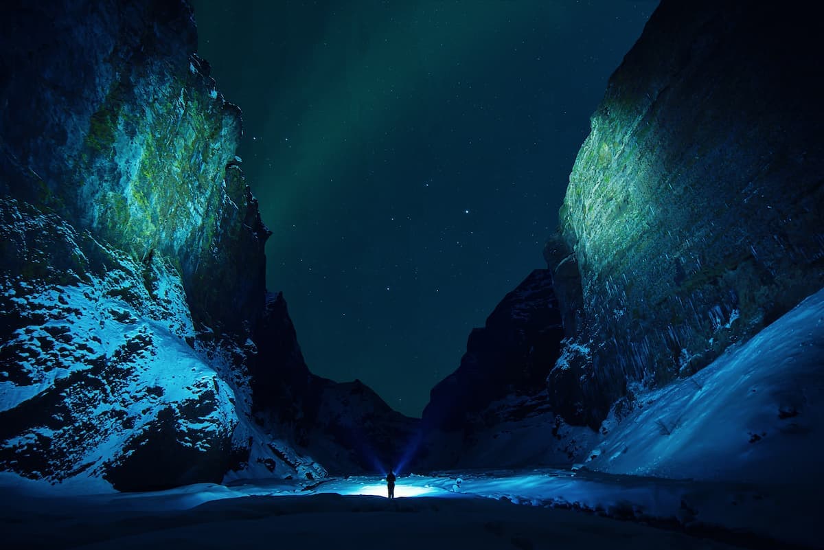 Stakkholtsgja canyon, Iceland. Photo by Jonatan Pie, Unsplash