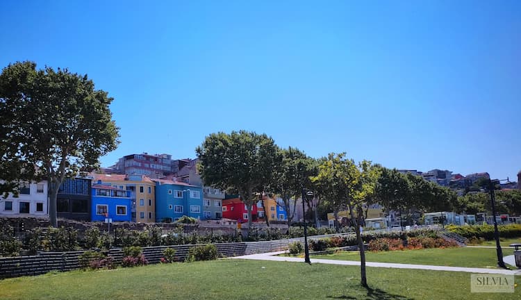 Colourful Houses in Balat. Photo by Cristina Chui