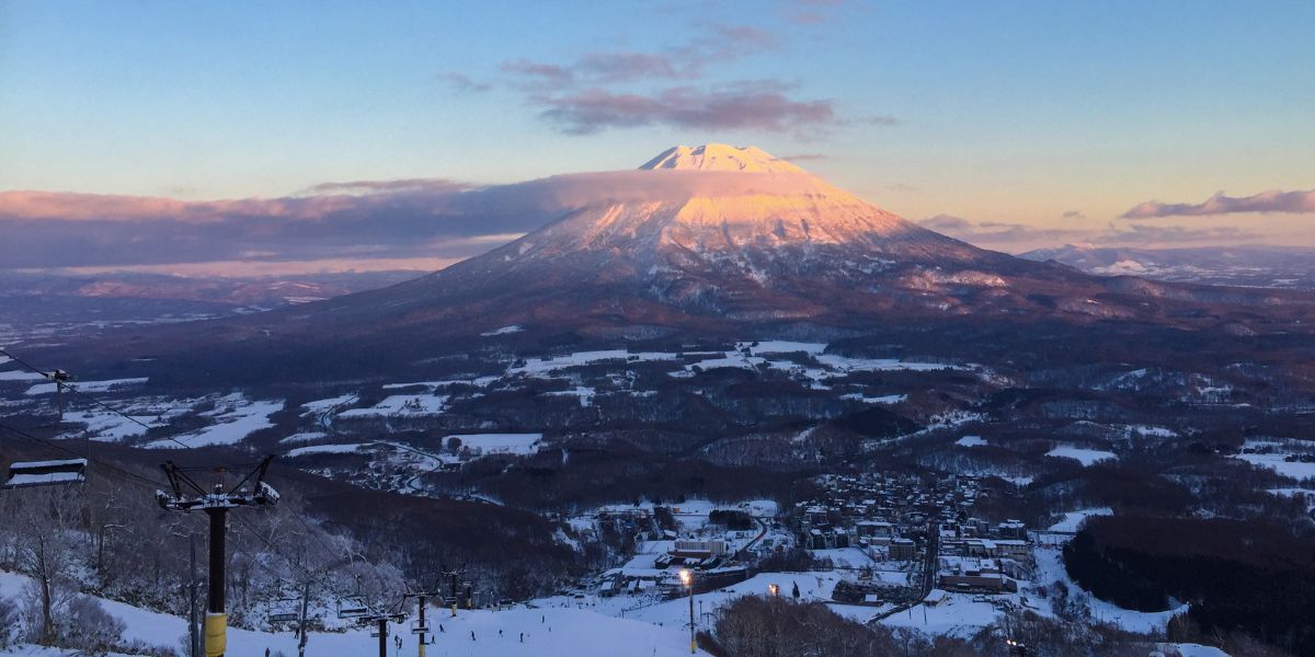 Besuchen Sie das Skigebiet Niseko für Japans besten Pulverschnee
