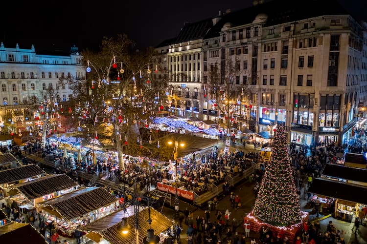 Vorosmarty Square Christmas Fair. Photo courtesy of Visit Hungary
