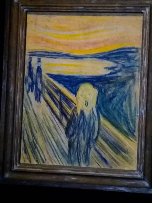Oslo Norwegia Orang-orang datang ke Museum untuk melihat mahakarya Edvard Munch, The Scream