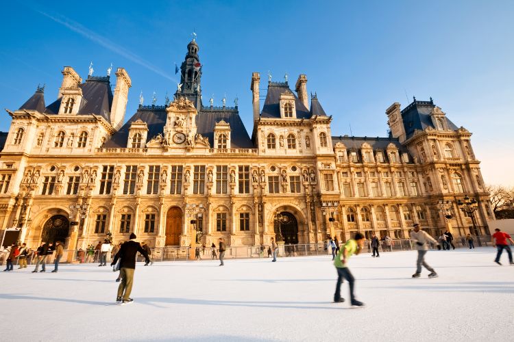 Skating in Paris winter