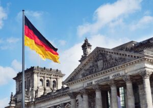 Platz der Republik, Berlin, Germany. Photo by Maheshkumar Painam, Unsplash