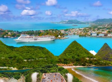 Scenic cruise in French Polynesia. Photo by iStock