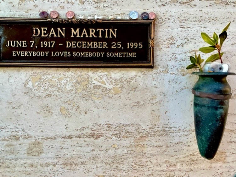Celebrity graves Dean Martin