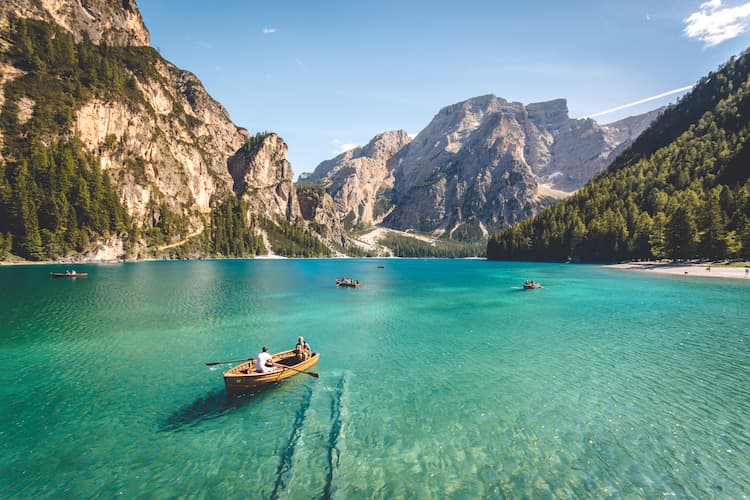 Pragser Wildsee, Italy. Photo by Pietro de Grandi, Unsplash