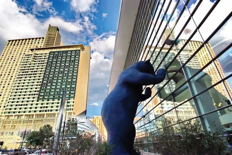 Blue Bear Public Art. Photo courtesy of Visit Denver