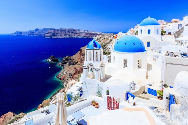 The iconic white buildings of Santorini 