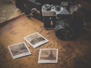 Photos and camera. Photo by Dariusz Sankowski, Unsplash
