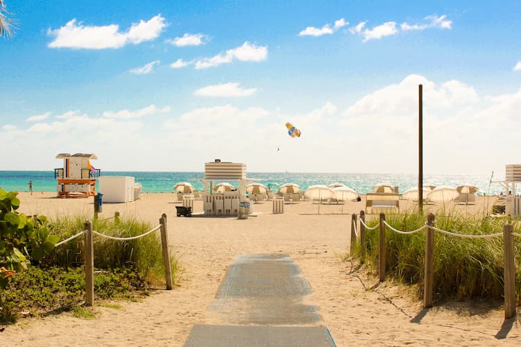 South Beach Miami Beach Florida. Photo by Joel de Vriend Unsplash