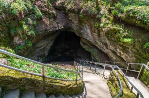 Mammoth Cave National Park: An Underground Wonderland Beneath Kentucky