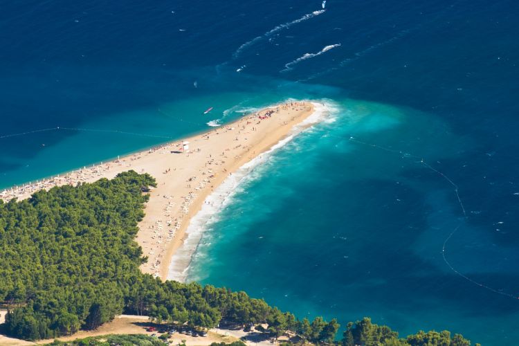 Zlatni Rat Beach