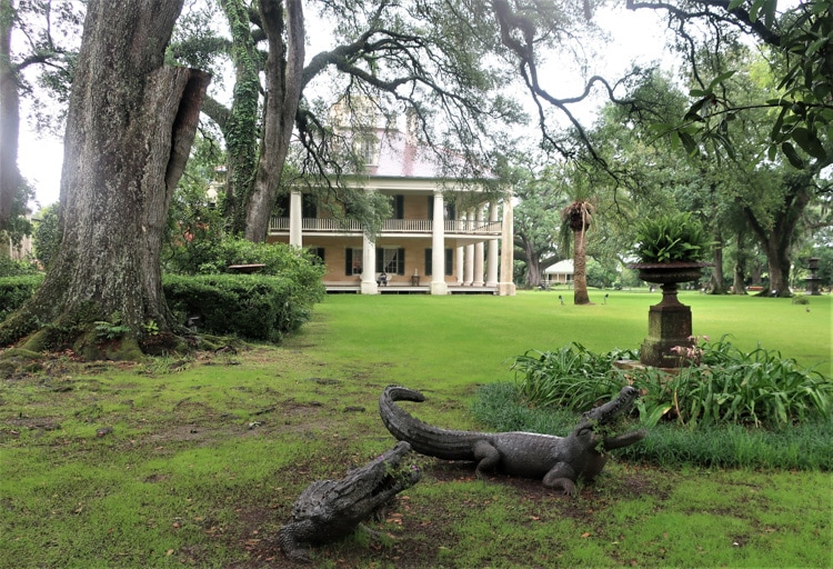 Houmas House is an example of a classic plantation mansion