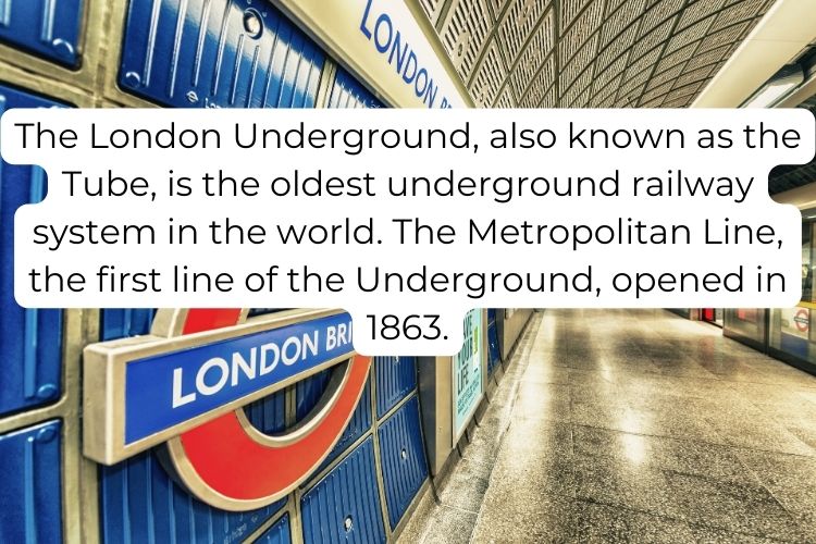 London Bridge Underground Sign. Photo by Gagliardi, Canva