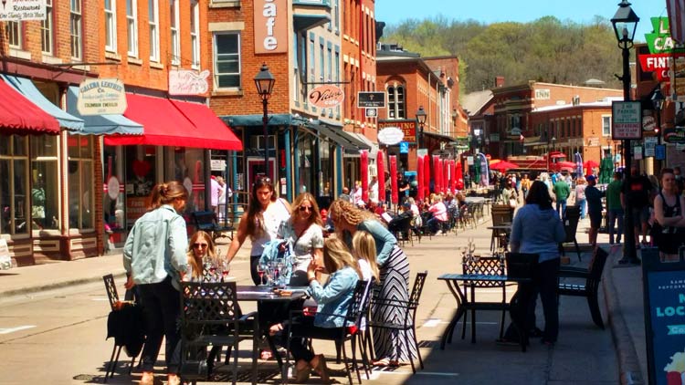 The streets were full of visitors on a warm early spring day