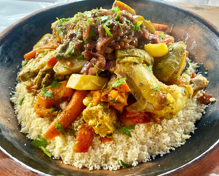Moroccan couscous with chicken and vegetables