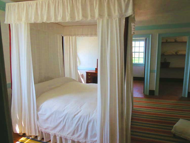 George and Martha's bedroom at Mount Vernon