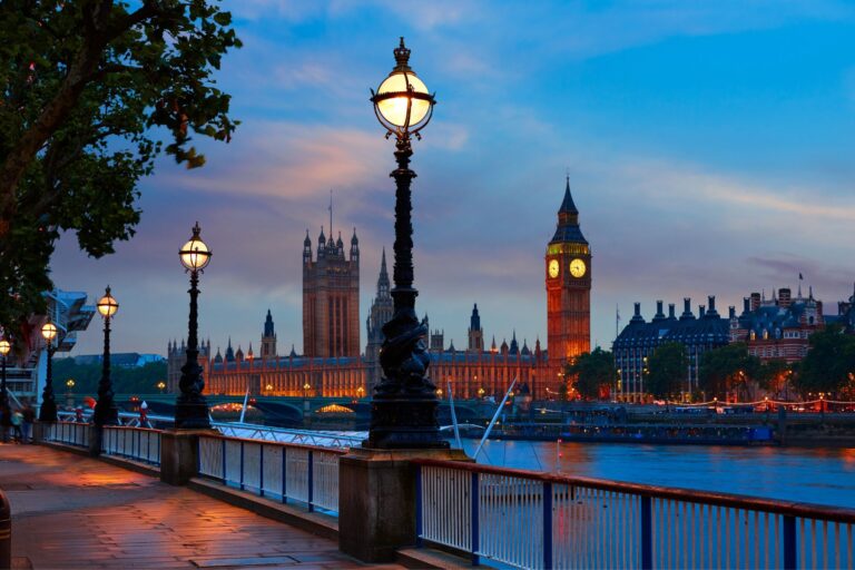 Beyond the postcard views lie London's most captivating stories. Image by Lunamarina via Canva