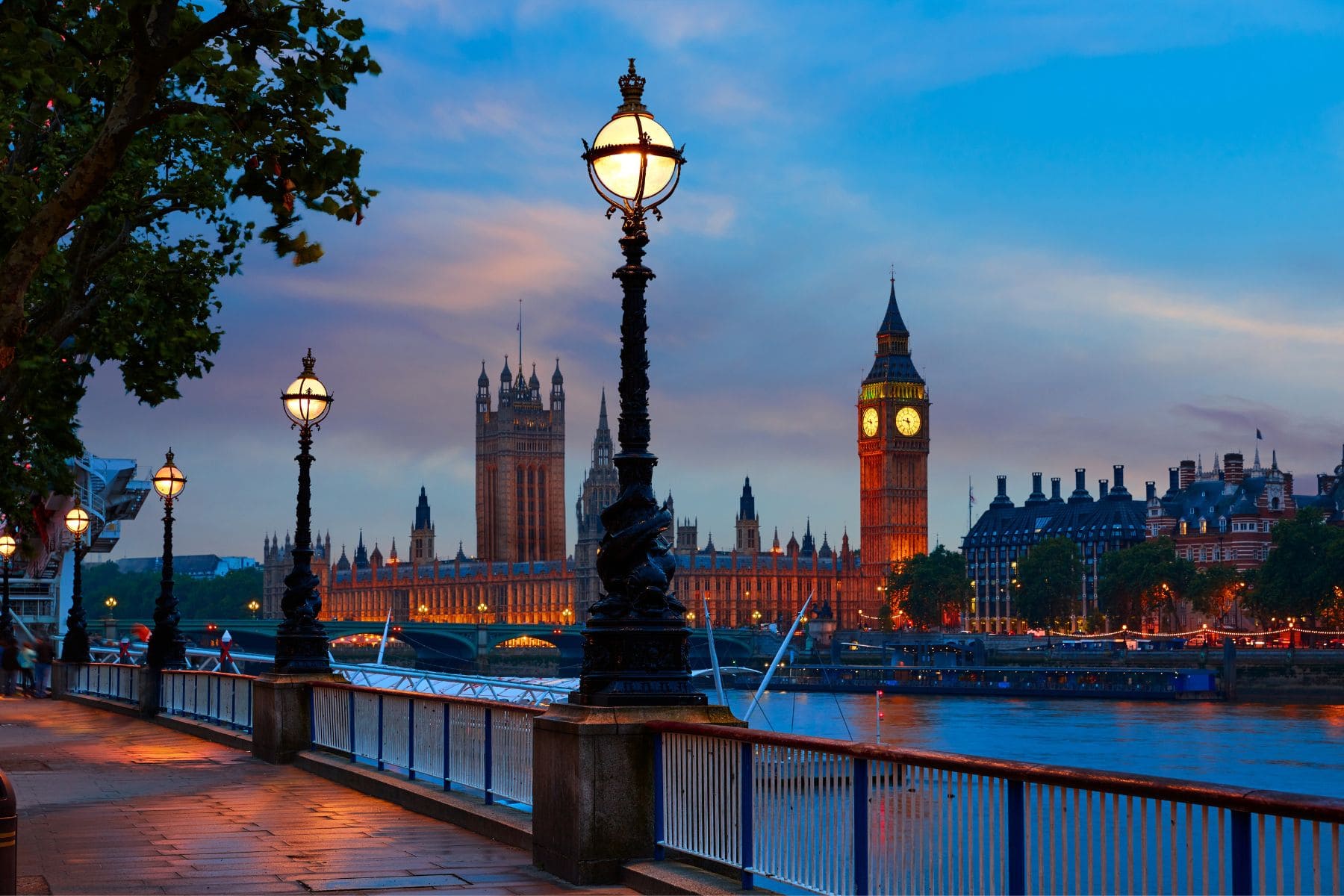 Beyond the postcard views lie London's most captivating stories. Image by Lunamarina via Canva
