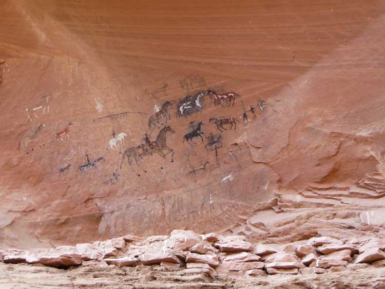 Pictographs in Canyon de Chelly