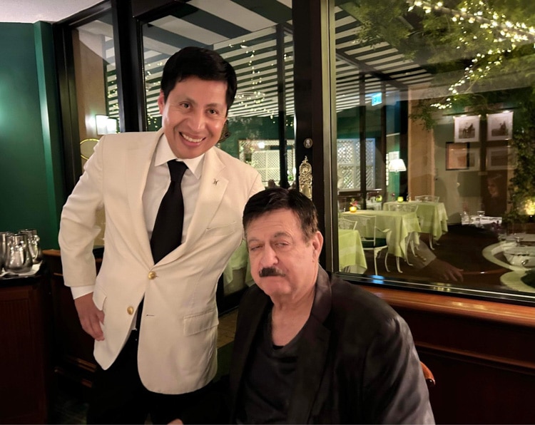 Jimmy and George in Polo Lounge.