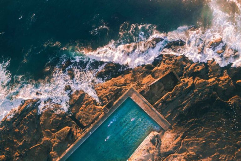 The raw power and serene beauty of Sydney's coastline creates an irresistible lure for walkers seeking Australia's most spectacular urban trails. Photo by Lachlan Dempsey, Unsplash